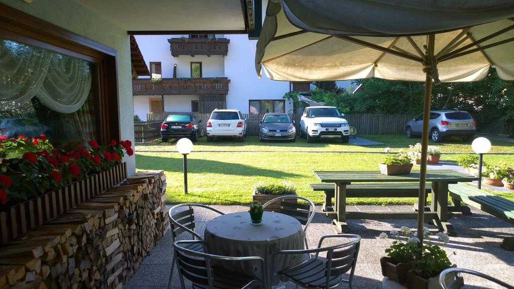 La Felce Bed & Breakfast Carisolo Exteriör bild