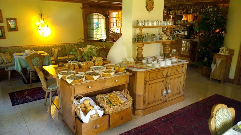 La Felce Bed & Breakfast Carisolo Exteriör bild