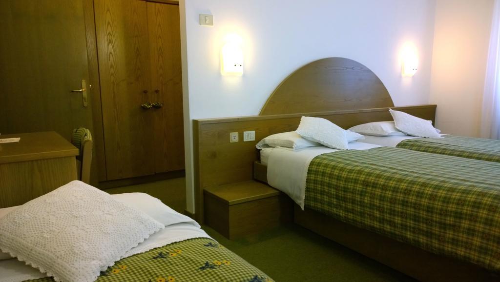 La Felce Bed & Breakfast Carisolo Rum bild