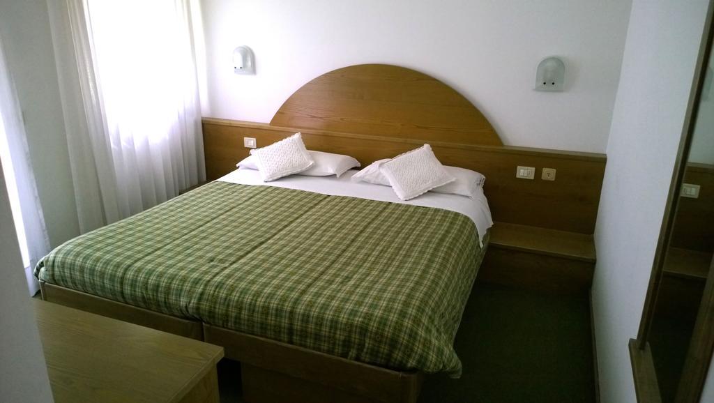La Felce Bed & Breakfast Carisolo Rum bild